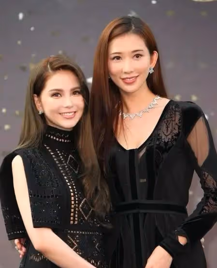 林志玲合影真不簡單,小s被秒成小丑,李嘉欣被壓制毫無還手之力
