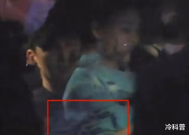 於曉光秋瓷炫久違秀恩愛卻翻車，網友細節找亮點