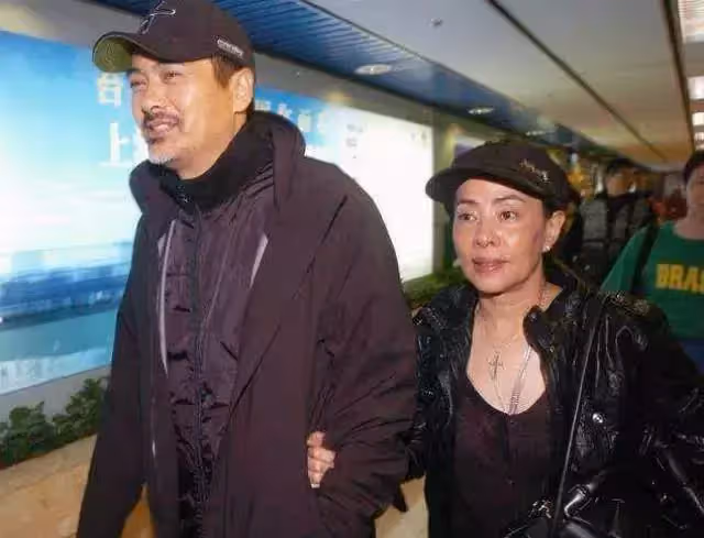他裸捐56億!卻只穿15元拖鞋「市場買菜」,不請「任何名流」小餐館慶祝「60大壽」一生無兒無女,發哥的人生:活得清澈