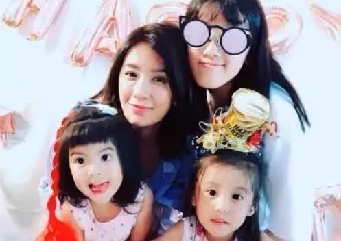 賈靜雯3個女兒和黎姿3個女兒對比照曝光,網友:天壤之別