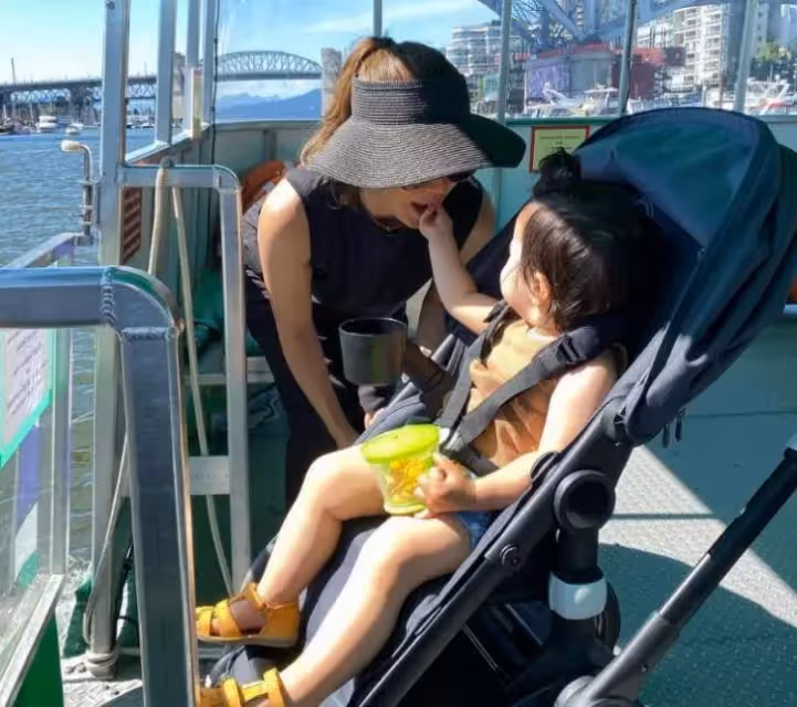 謝婷婷3歲女兒照片公開：長得像舅舅謝霆鋒，是個可愛的混血寶寶