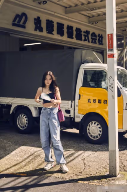 哈文為女兒慶20歲!兩人久居美國生活愜意,法圖麥美艷高挑長像爸