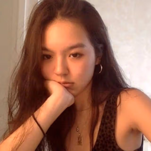 哈文為女兒慶20歲！兩人久居美國生活愜意，法圖麥美艷高挑長像爸
