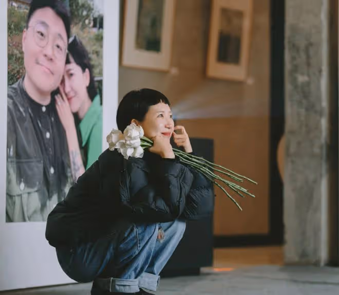 郝劭文520官宣結婚!曬結婚證親吻妻子太甜蜜,樂當7歲孩子的繼父