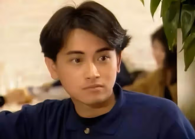 亞視小生羅頌華近況，鬍子拉碴變化大，在TVB跑龍套被贊演技精湛