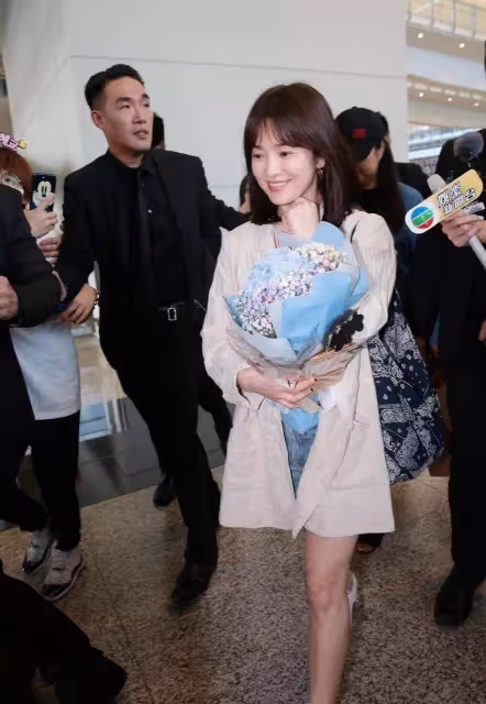 宋慧喬怎麼了?畫大粗眉完全認不出,網友直呼:失去了溫柔大女主氣質