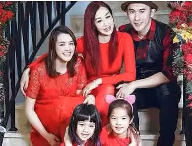 鐘麗緹24歲「華裔小姐」女兒生圖曝光！穿黑紗裙打扮成熟，五官深邃立體充滿「異域風情」，和51歲媽媽像同齡人