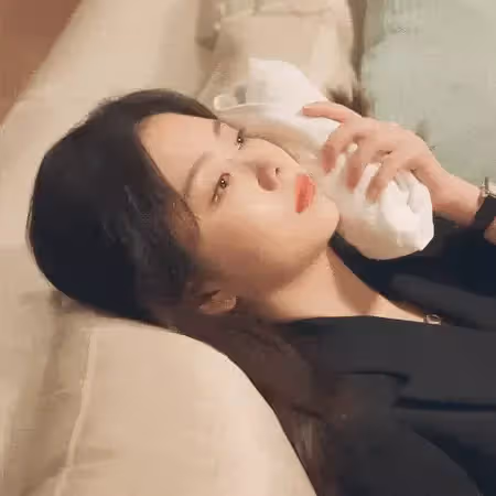 譚松韻火了,這小妞是有點子大運在身上的