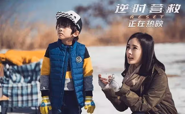 有種「長大」叫做《三生三世》小阿離！11歲眼睛烏黑「模樣十分帥氣」，遺傳到媽媽優良基因：真是「星味十足」