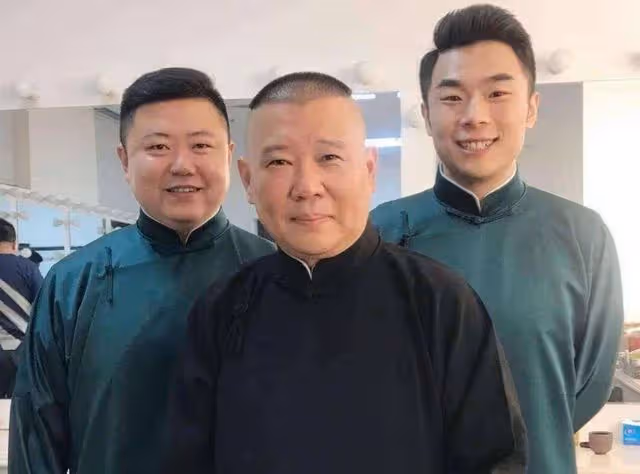 郭德綱徒弟又被曝出軌！婚內腳踩三隻船，一出差就帶不同女生開房