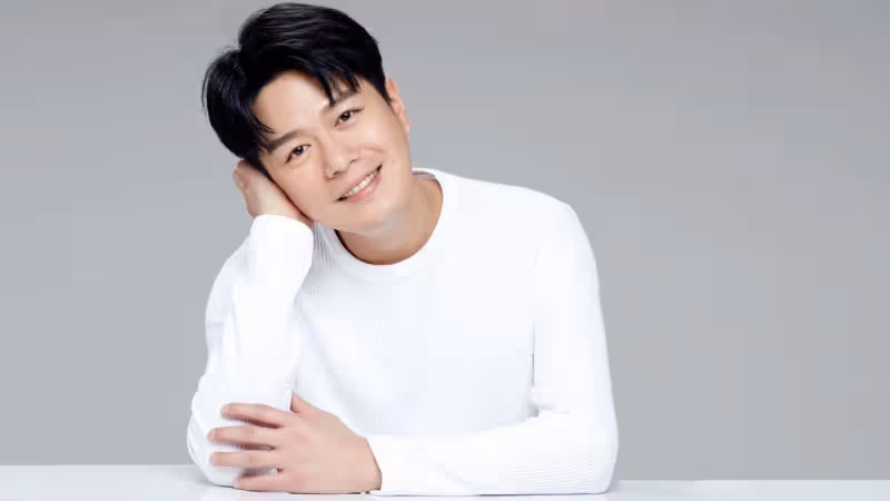 自爆16年前曾整形　李易：我的雙眼皮是縫的