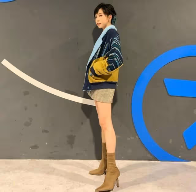 情未斷！香港女歌手自曝異地戀有轉機，與外籍背包客男友有望復合