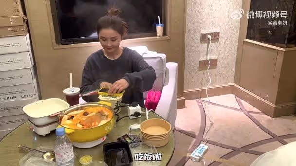 鍾欣潼為《乘風破浪》極端減肥　蔡卓妍變「豬隊友」