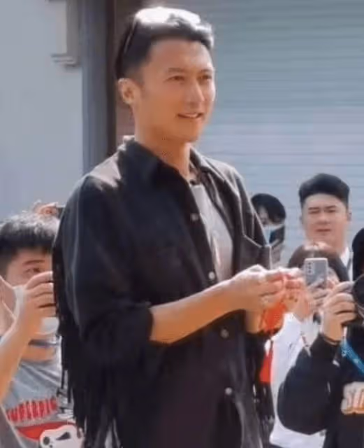 謝霆鋒被拍掛心愿卡，傳和張柏芝復婚，願望曝光證實兩人再無可能