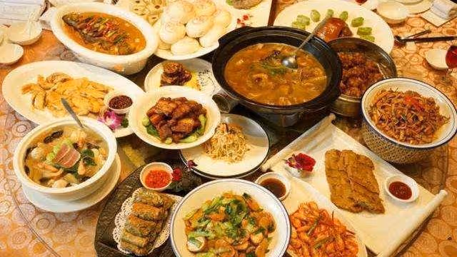 「兒媳,你們沒孩子,把侄子過繼給你們」「媽,我要養我弟」