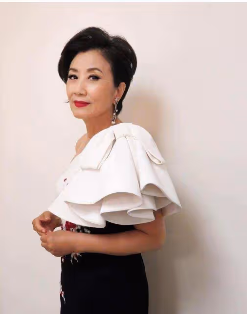 支持後輩!汪明荃將名下物業租給TVB小生辦公,過億身家惹人羨