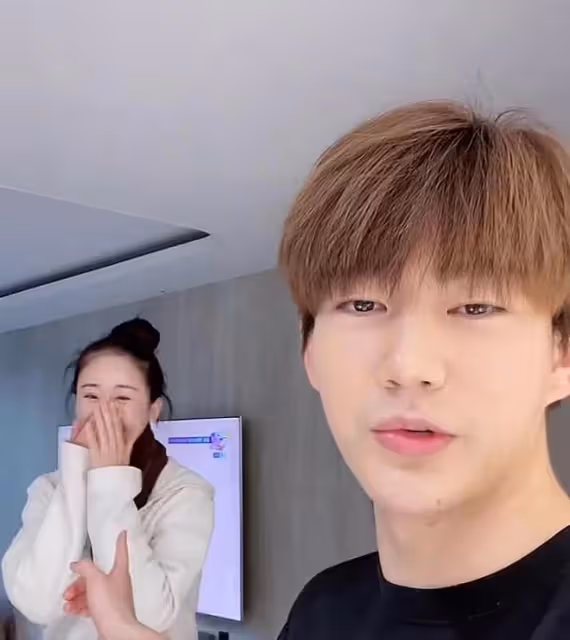 陳華自曝在韓國不缺錢，新房不是租的，咸素媛為帶貨惡補中文