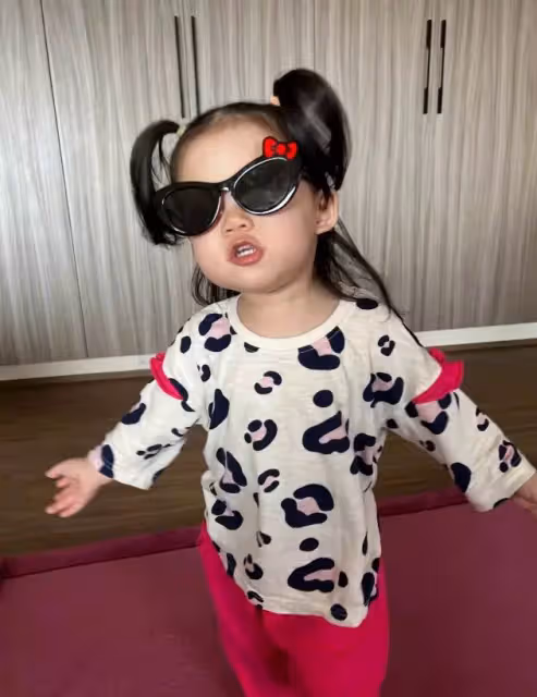 向太官宣郭碧婷懷兒子太興奮!首次公開孫女正臉,小奶黃長相隨媽