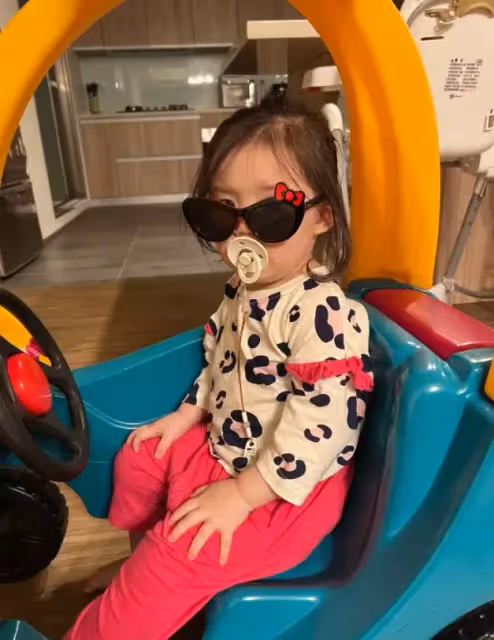 向太官宣郭碧婷懷兒子太興奮!首次公開孫女正臉,小奶黃長相隨媽