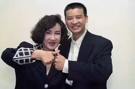 「姐弟情深」楊慶煌笑談姐姐「楊小萍」,她是我的「人生支柱」,為我遮風擋雨,暖心喊話:你老了我養你
