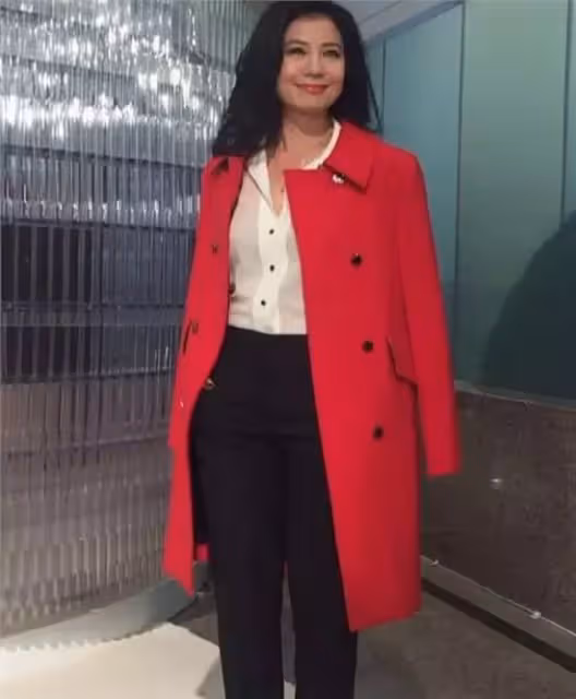 60歲鍾楚紅素顏照曝光，滿臉皺紋毫不在意，堅持不整容、不修圖：最美的女人，就是呈現最真實自己