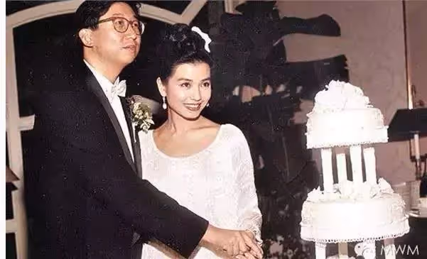 60歲鍾楚紅素顏照曝光，滿臉皺紋毫不在意，堅持不整容、不修圖：最美的女人，就是呈現最真實自己