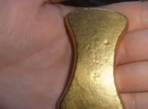 奶奶去世留下嫁妝 「金骨頭」!女子拿去鑒寶,專家:奶奶姓什麼?