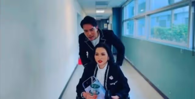 帶傷上陣!TVB知名女星終回歸《愛回家》,腳傷未愈更靠輪椅代步