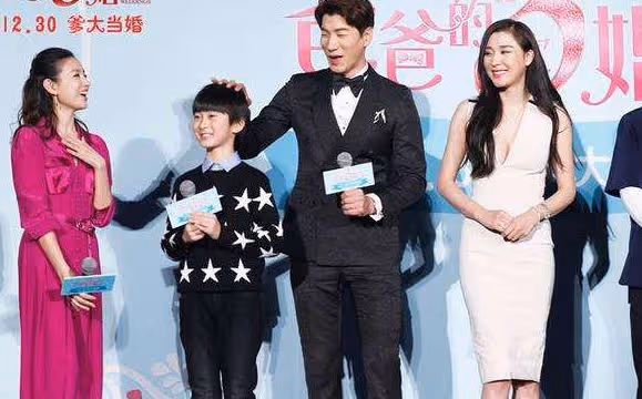 疑似假離婚?張亮、寇靜帶孩子甜蜜逛商場,有人猜測兩人將要復合