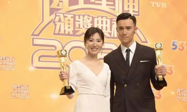 TVB上位小花憑新劇出圈,自曝拒絕姐弟戀,與男友分手後曾演一對