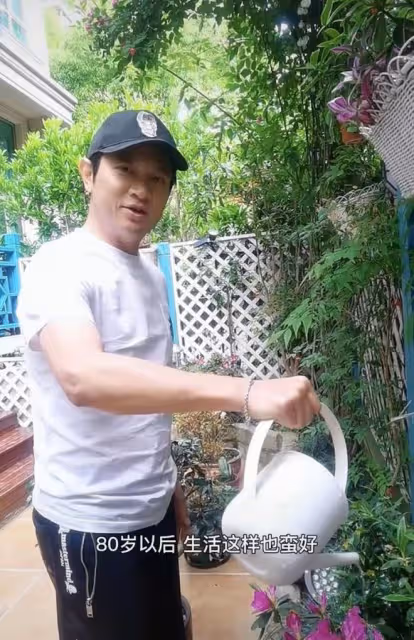 歌手羅中旭離開上海至天津!穿防護服汗流浹背,曬全過程耗10小時