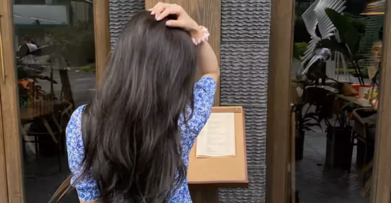 自從我生了孩子，大嫂每次來都會變著法兒地打聽婆婆給了我多少錢