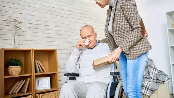 85歲大爺自述：每月9000的退休金，在兒子家卻被當成「眼中刺」
