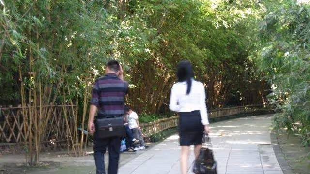 男友年薪30萬,對我花錢大方,可春節前跟他回趟老家,我選擇分手