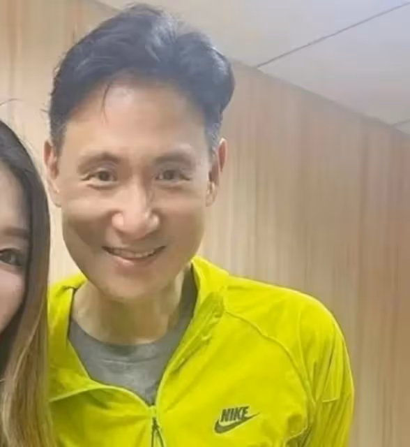 61歲張學友暴瘦現身!與粉絲合影顯憔悴,對比舊照狀況引人擔憂