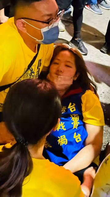 《炮仔聲》女星暫退演藝圈!挺錯人「慘遭網友霸凌」還被跟蹤「她痛哭2小時」淚喊:言詞殺不死我