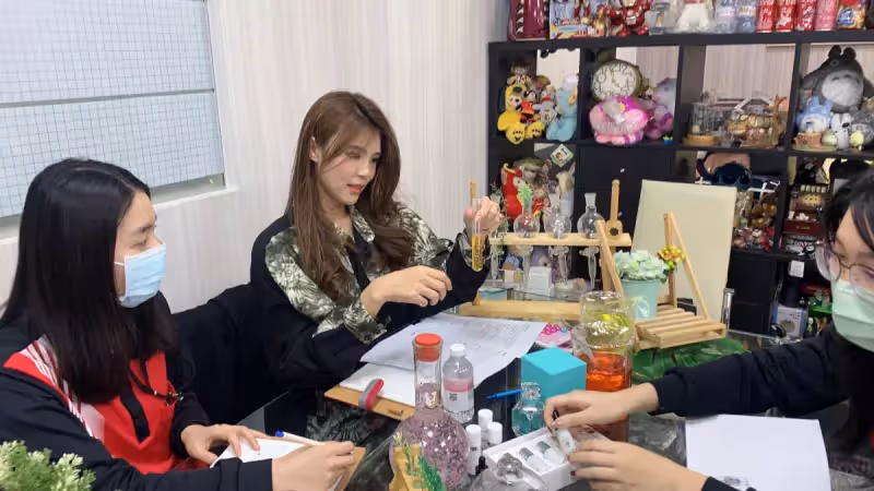 《炮仔聲》女星暫退演藝圈!挺錯人「慘遭網友霸凌」還被跟蹤「她痛哭2小時」淚喊:言詞殺不死我