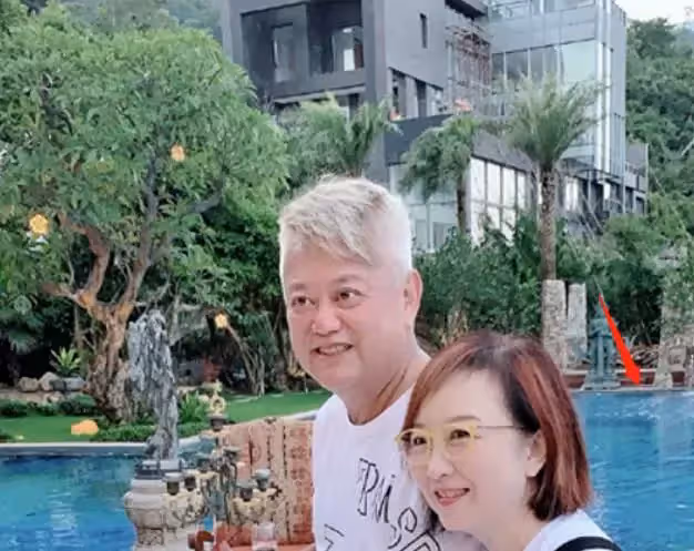 陳百祥上億豪宅曝光! 庭院花園富貴超奢華,頂層開闊可容納上百人,巨型魚缸十分搶眼,網友:貧窮限制了我的想像