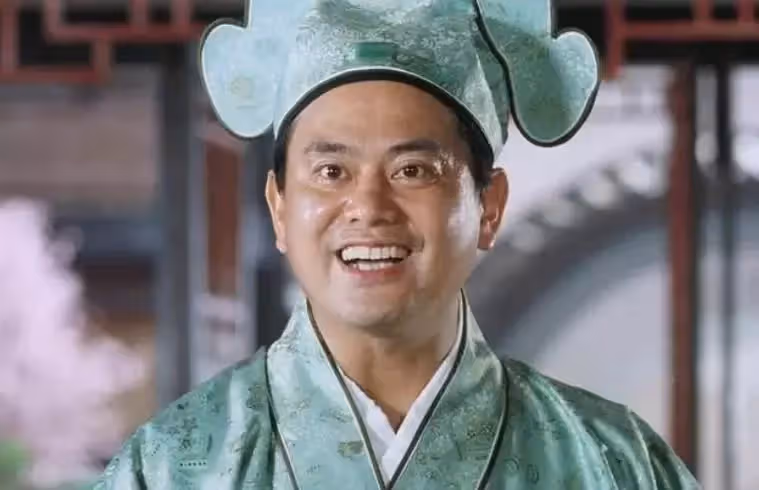 陳百祥上億豪宅曝光! 庭院花園富貴超奢華,頂層開闊可容納上百人,巨型魚缸十分搶眼,網友:貧窮限制了我的想像