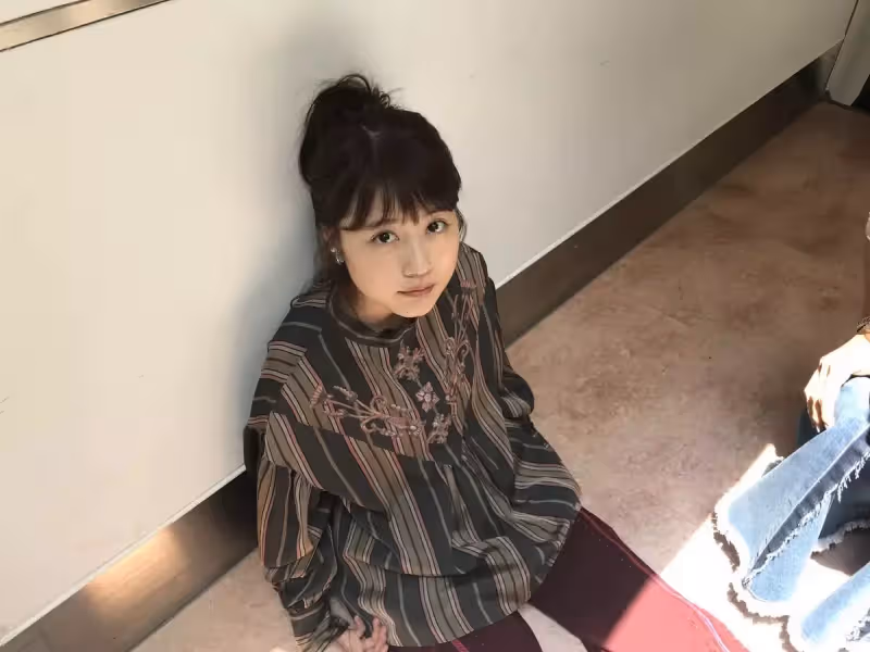 自卑到不敢笑!暴牙凸嘴女星「被酸長得像蟑螂」 砸100萬整形變「甜美大眼正妹」網驚:笑容好美