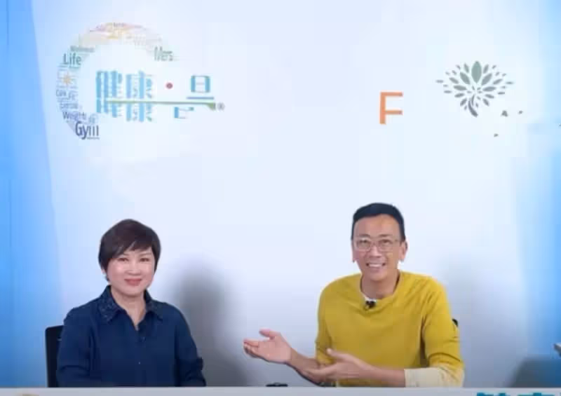 前亞視一姐陳秀雯被曝已轉行,罕見露臉公開近況,發福明顯優雅老去,直言:拍戲靠緣分,更多精力放在香薰上面,網友:苦盡甘來