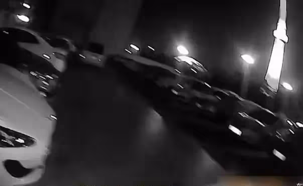 瑪莎拉蒂「多次霸佔」自家車位,「打電話」反被嗆「你哪位?」,沒幾天「大禮送上門」:我給你通通氣