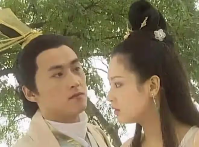 知名男星劉小鋒近照引關注!被指發福臉腫難辨認,曾是古裝美男
