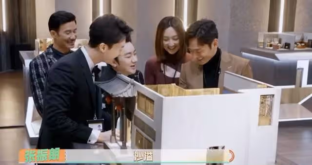 大型追星現場！《開拍！情景喜劇》開播，TVB小生遇倪虹潔變迷弟