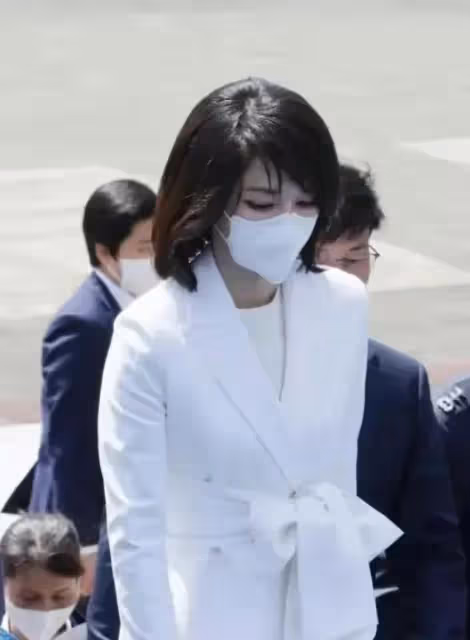 韓國第一夫人美出圈，網友稱韓式整容的典範，簡直像換了個頭