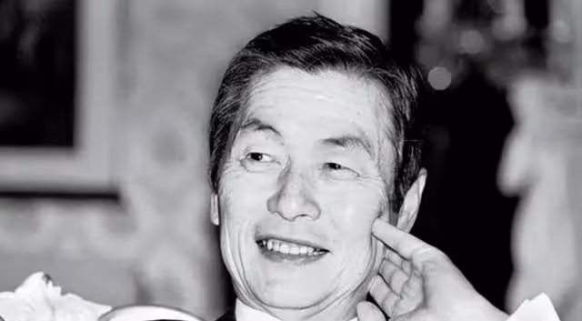 韓國財閥辛格浩:二婚入贅日本戰犯家族發家,89歲和兒子共享女星