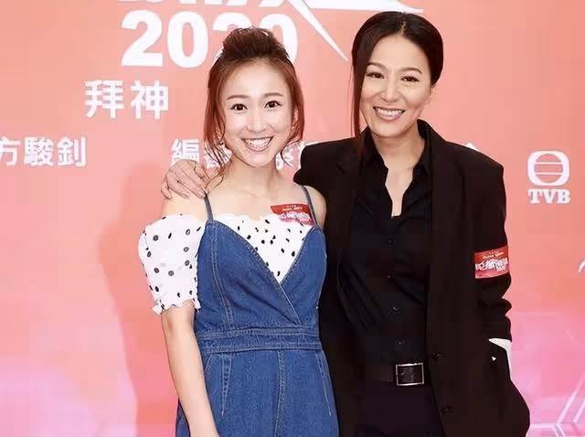恭喜!TVB童顏小花自曝明年結婚,因先天脊柱側彎擔心會影響懷孕