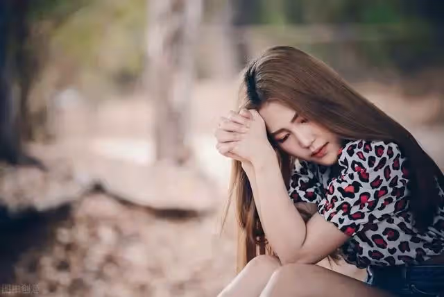 32歲的我去年離婚了,前夫的出現,讓我有了一決定