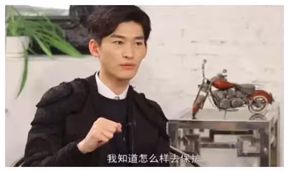 10年交2個女朋友，張翰被說「花心」，劉濤一句話說出本質