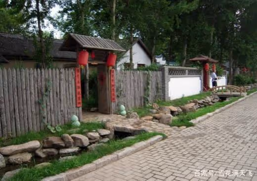 我坐月子婆婆不管,我生氣回娘家,親媽發條朋友圈,婆婆上門道歉